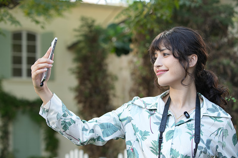 BOYA mini compact wireless microphone for live streaming